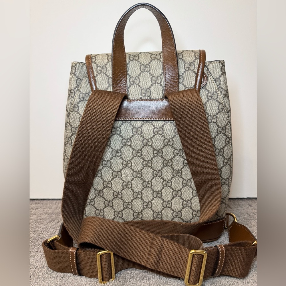 Gucci Interlocking G Logo Backpack - image 2